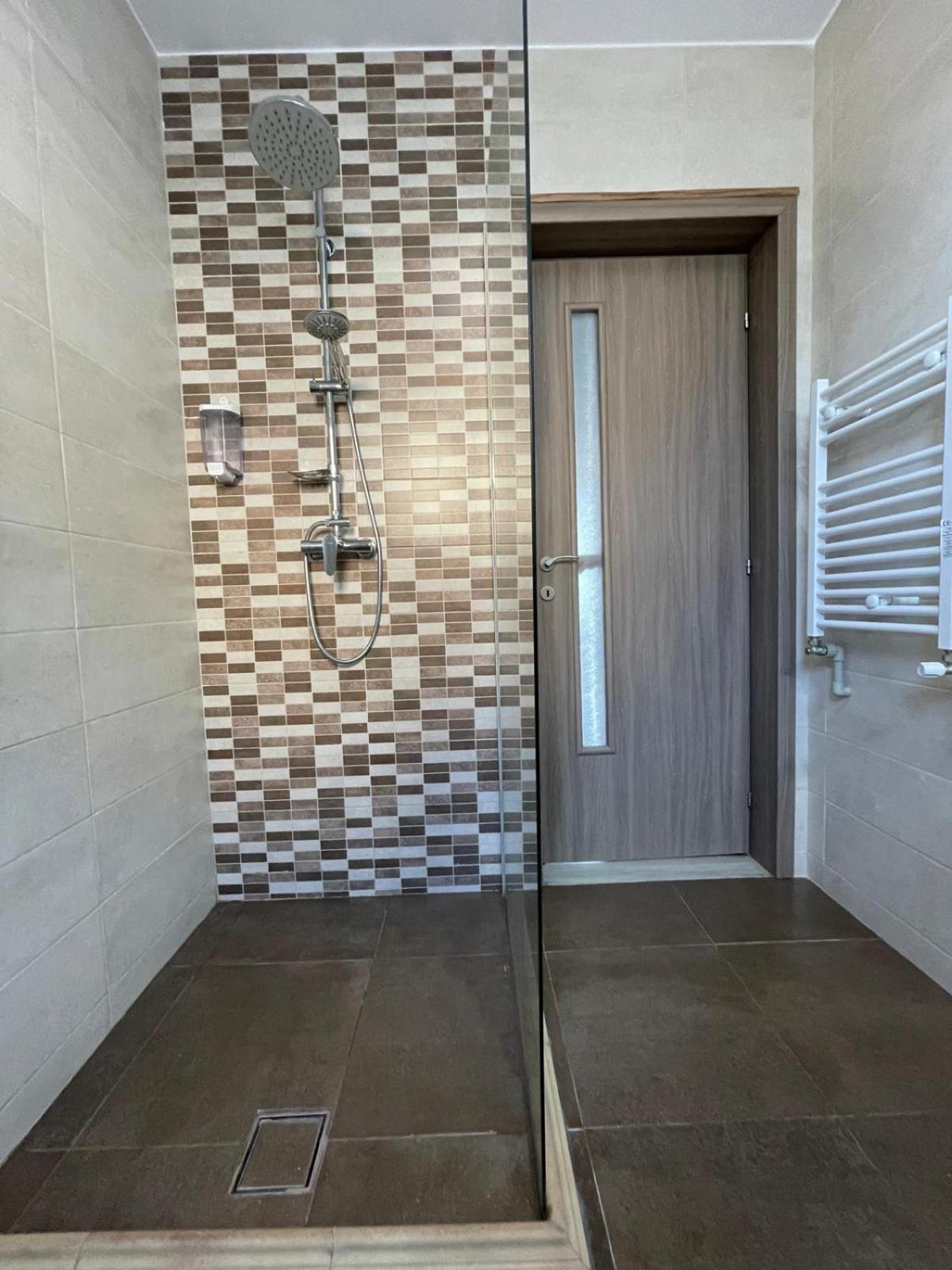 Fun&Sun Apartment Năvodari מראה חיצוני תמונה